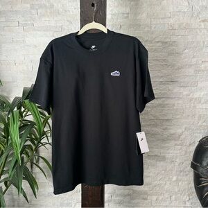 NIKE Black Embroidered Blue Dunk Patch Tee Loose Fit Size Small New with Tags